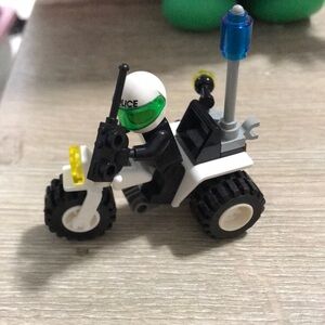 Vintage 1998 LEGO Town: Chopper Cop 6324 - 100% Complete with Minifig